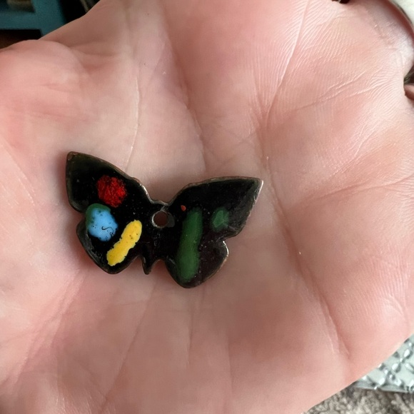 Vintage enamel Butterfly 🦋 Brooches and the smallest butterfly is a pendant - Picture 4 of 11